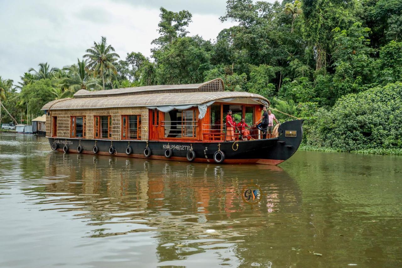 Grand Villa Houseboat Kumarakom Extérieur photo