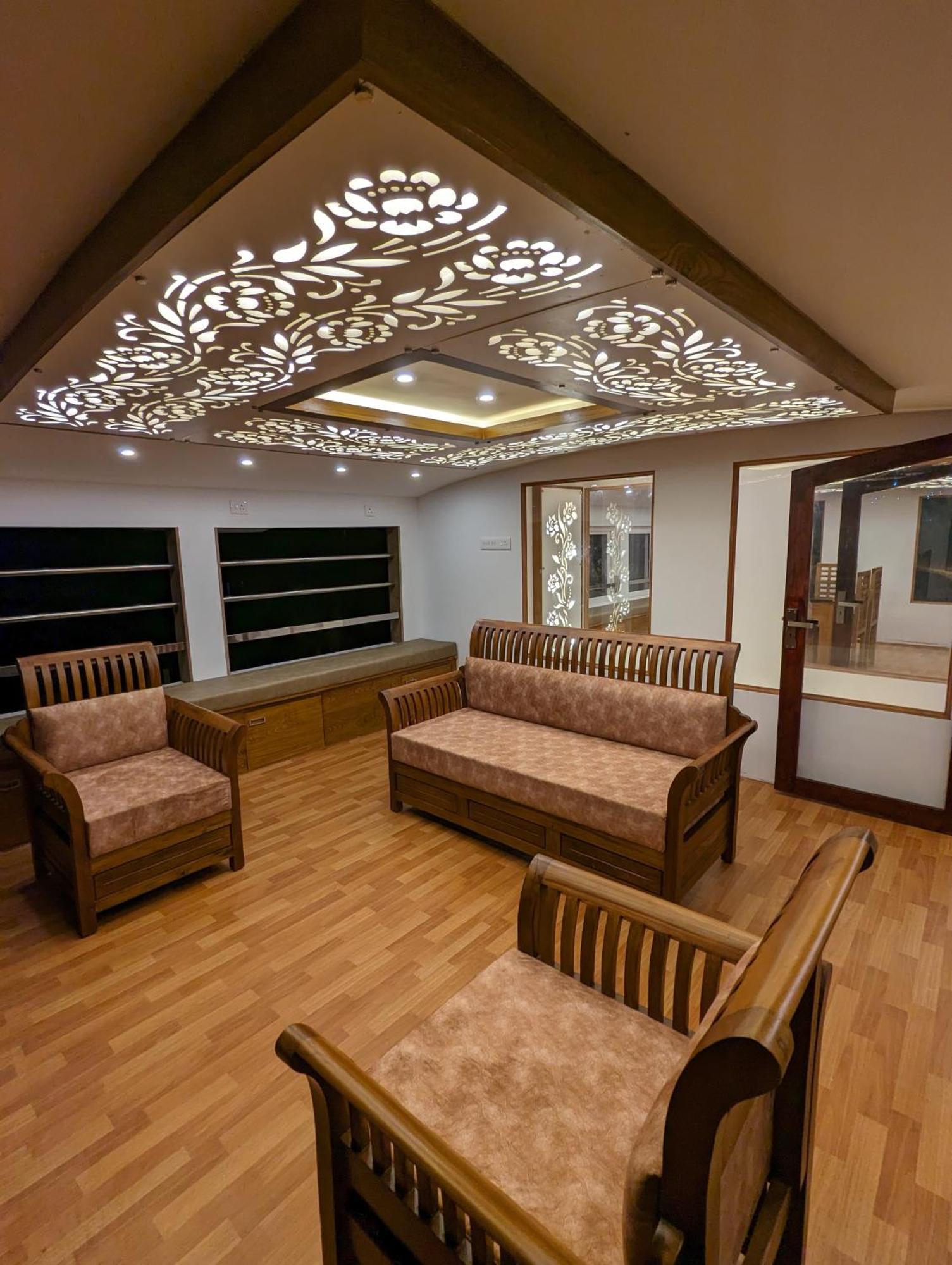 Grand Villa Houseboat Kumarakom Extérieur photo