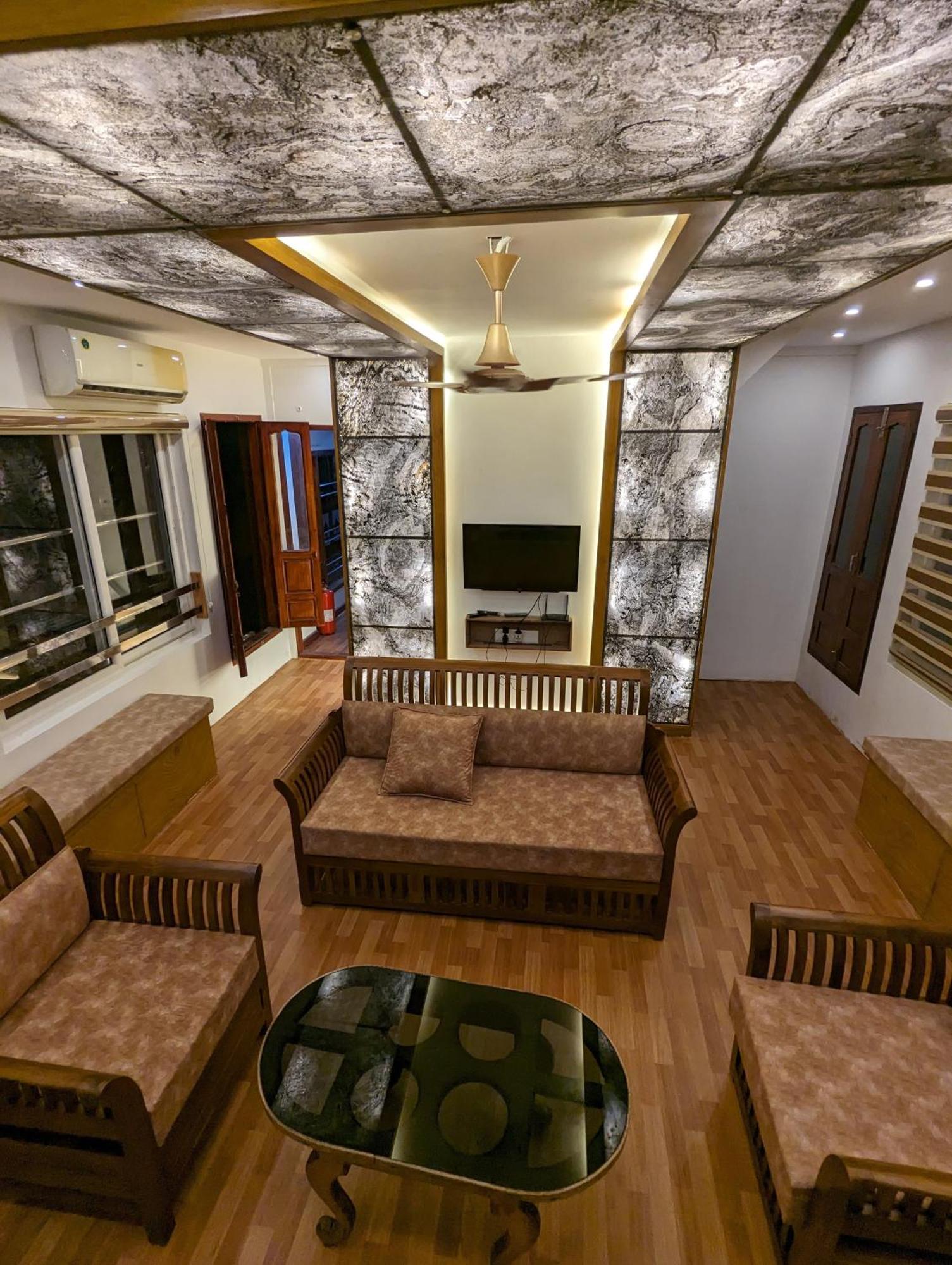 Grand Villa Houseboat Kumarakom Extérieur photo
