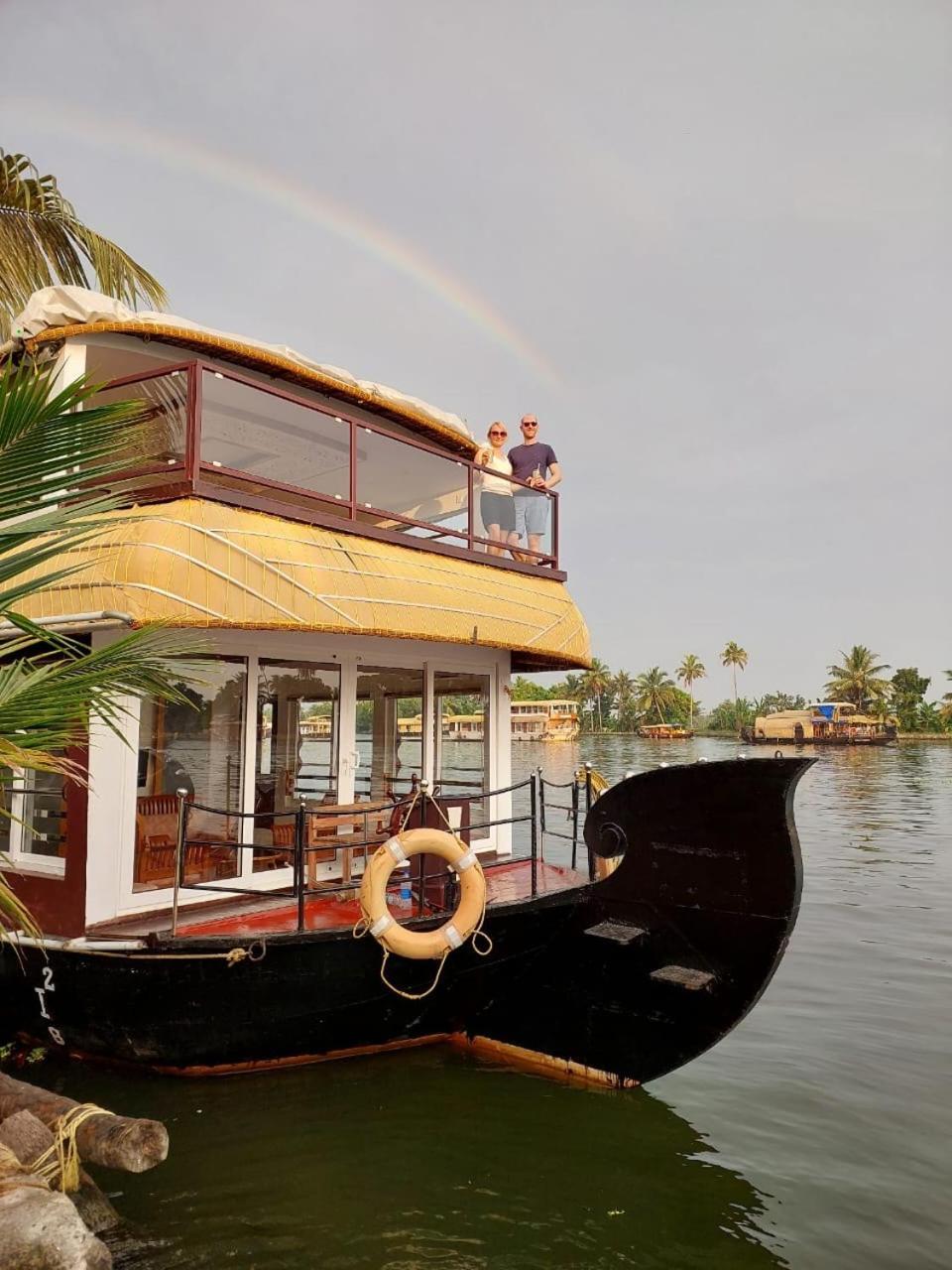 Grand Villa Houseboat Kumarakom Extérieur photo